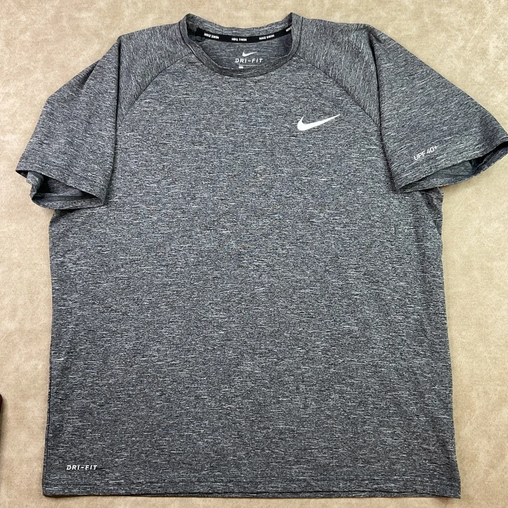 Nike Shirt Men Sz L Essential Hydroguard Swim T-Shirt UPF 40+ NESSA589-001 Gray
